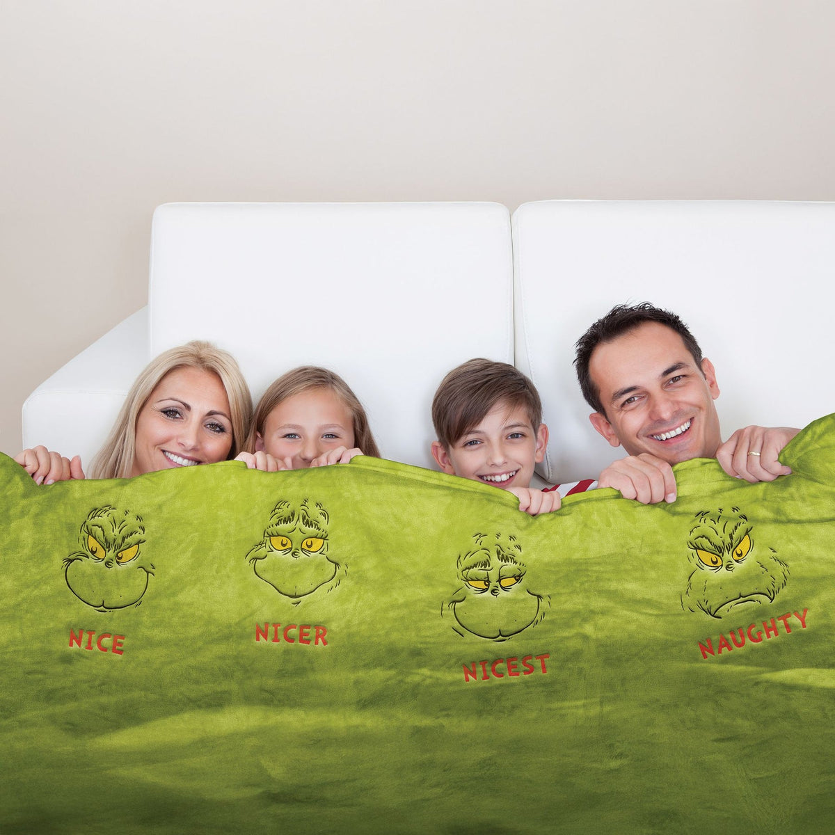 Grinch Family SnowThrow | Department 56