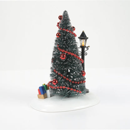 Lit Christmas Vignette | Department 56