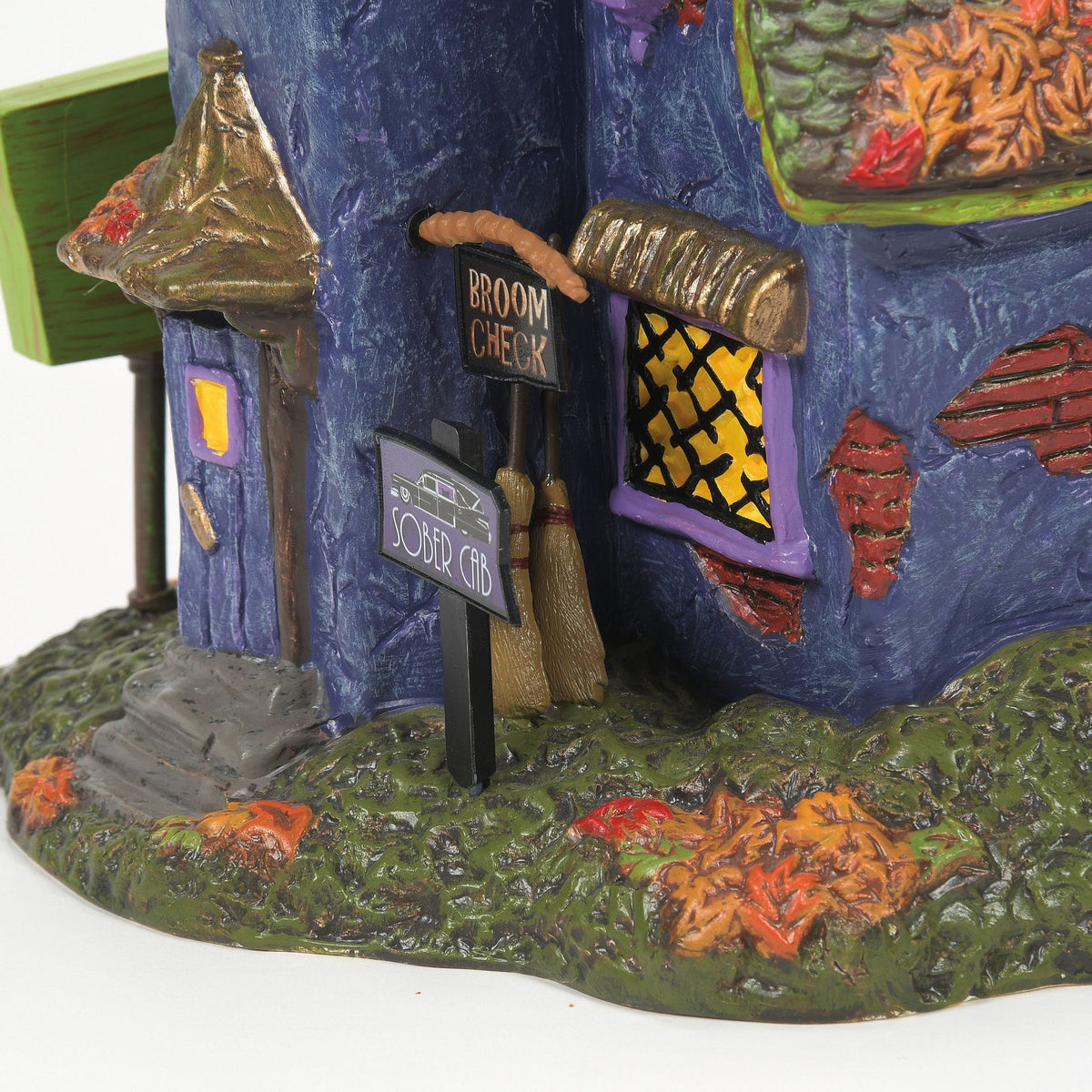 Monstertini's Nightclub | Department 56