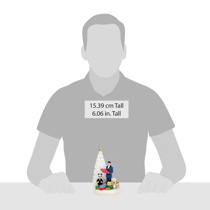 Elvis Passes Out The Gifts | Department 56