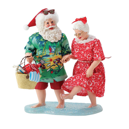 A Walk on the Beach | Department 56