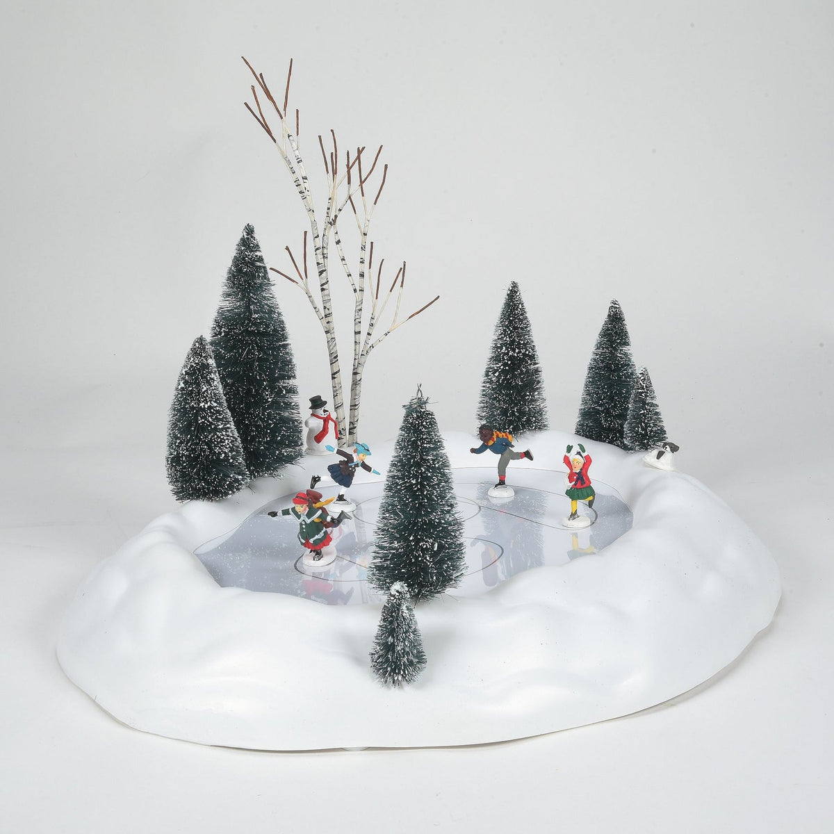 New Animated Skating Pond | Department 56