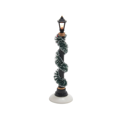 Small Town Street Lamps | Department 56